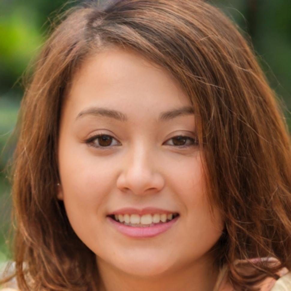 Mezun öğrenci Nil Aksoy portresi